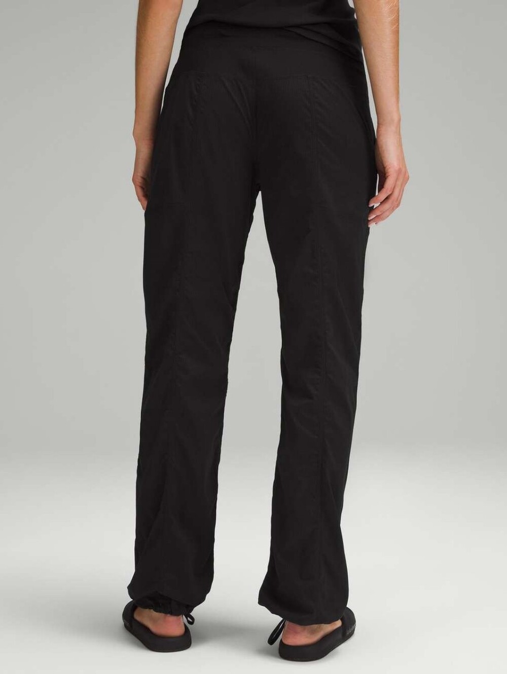 NWOT Lululemon Dance Studio Mid-Rise Pant *Short Black